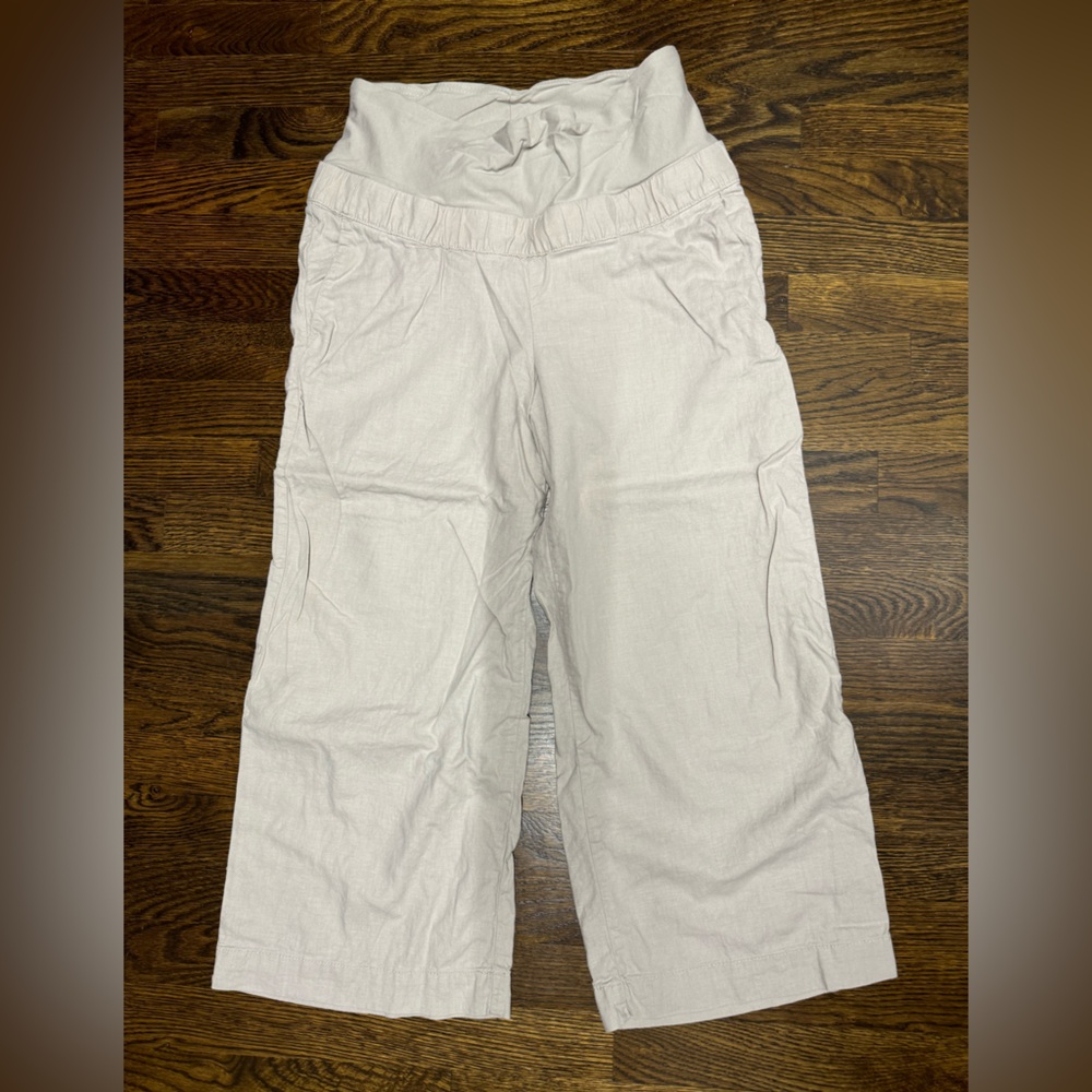 H&M Maternity Bermuda Pull-on Pants in Gray, Size: S